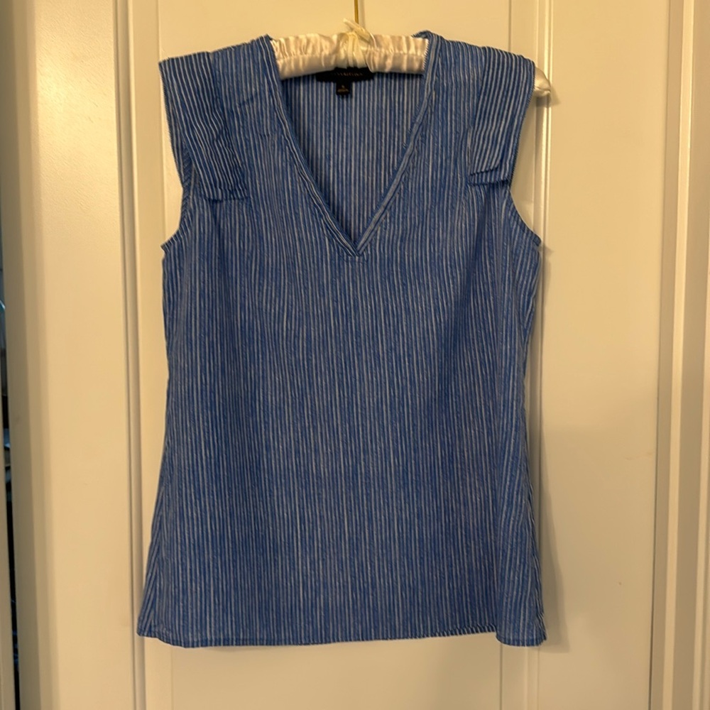 Banana republic short sleeve blouse- size small